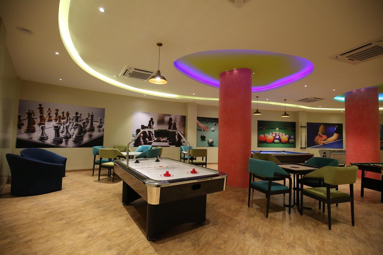 Rajhans Belliza Service Apartment Surat Exterior photo