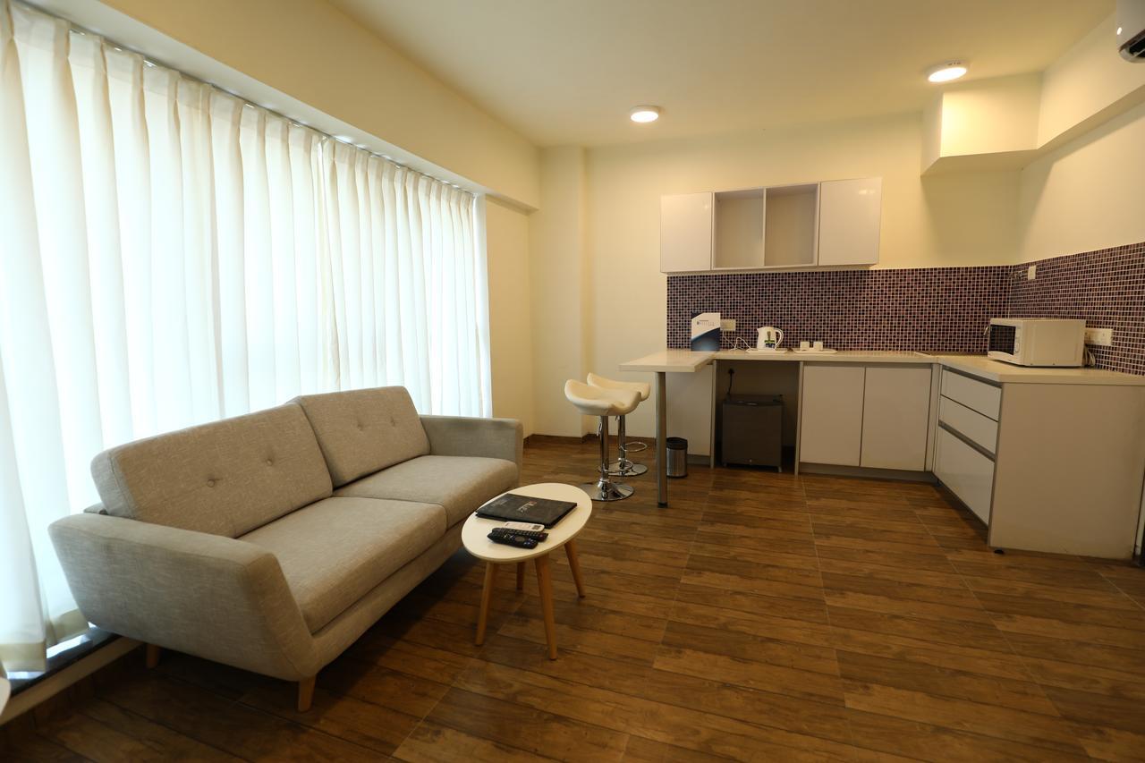 Rajhans Belliza Service Apartment Surat Exterior photo